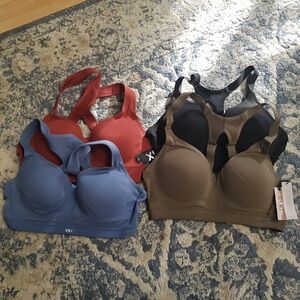 VS Sport Bra 34B Lot of 4